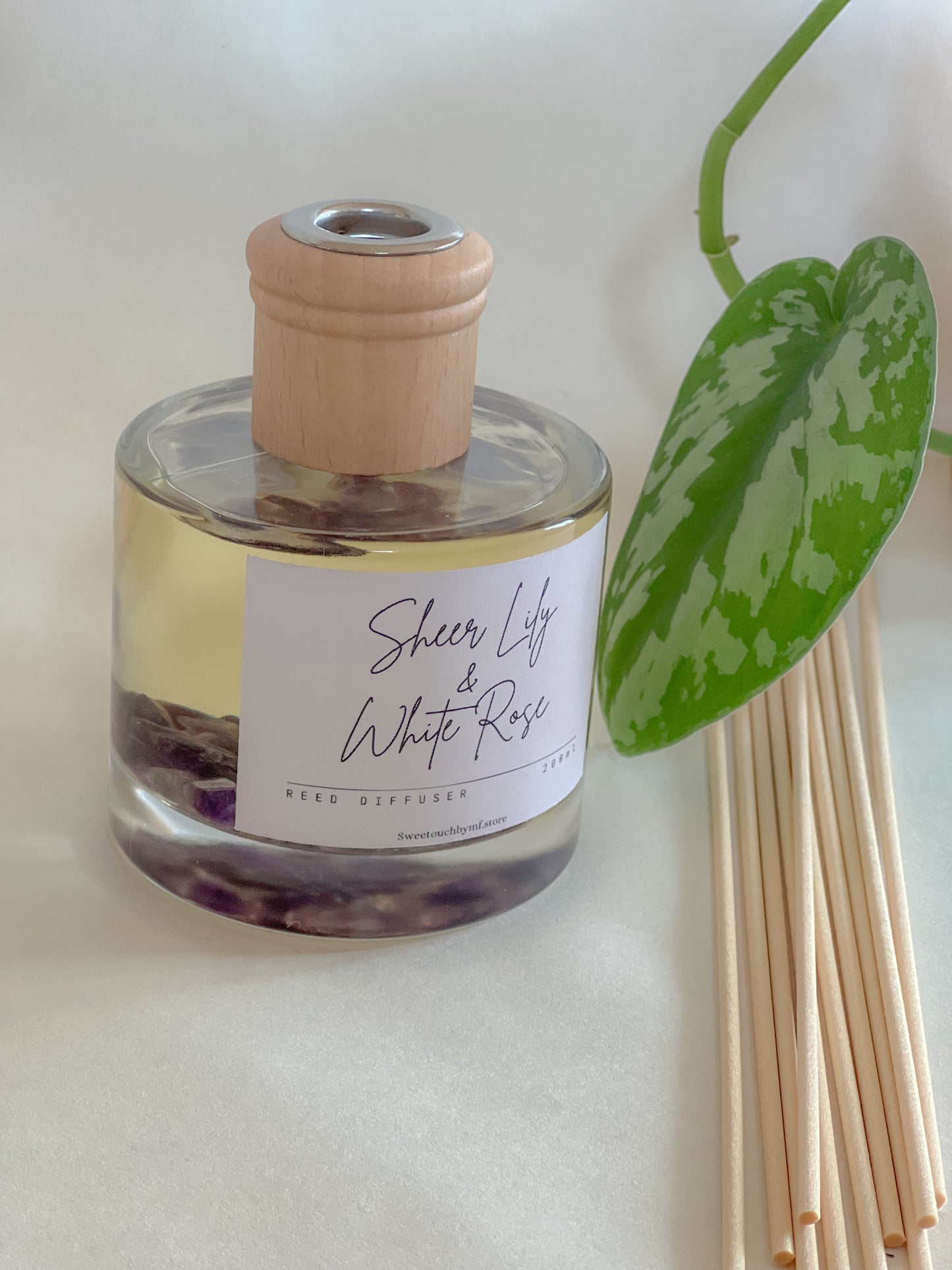 Reed Diffuser With Crystals