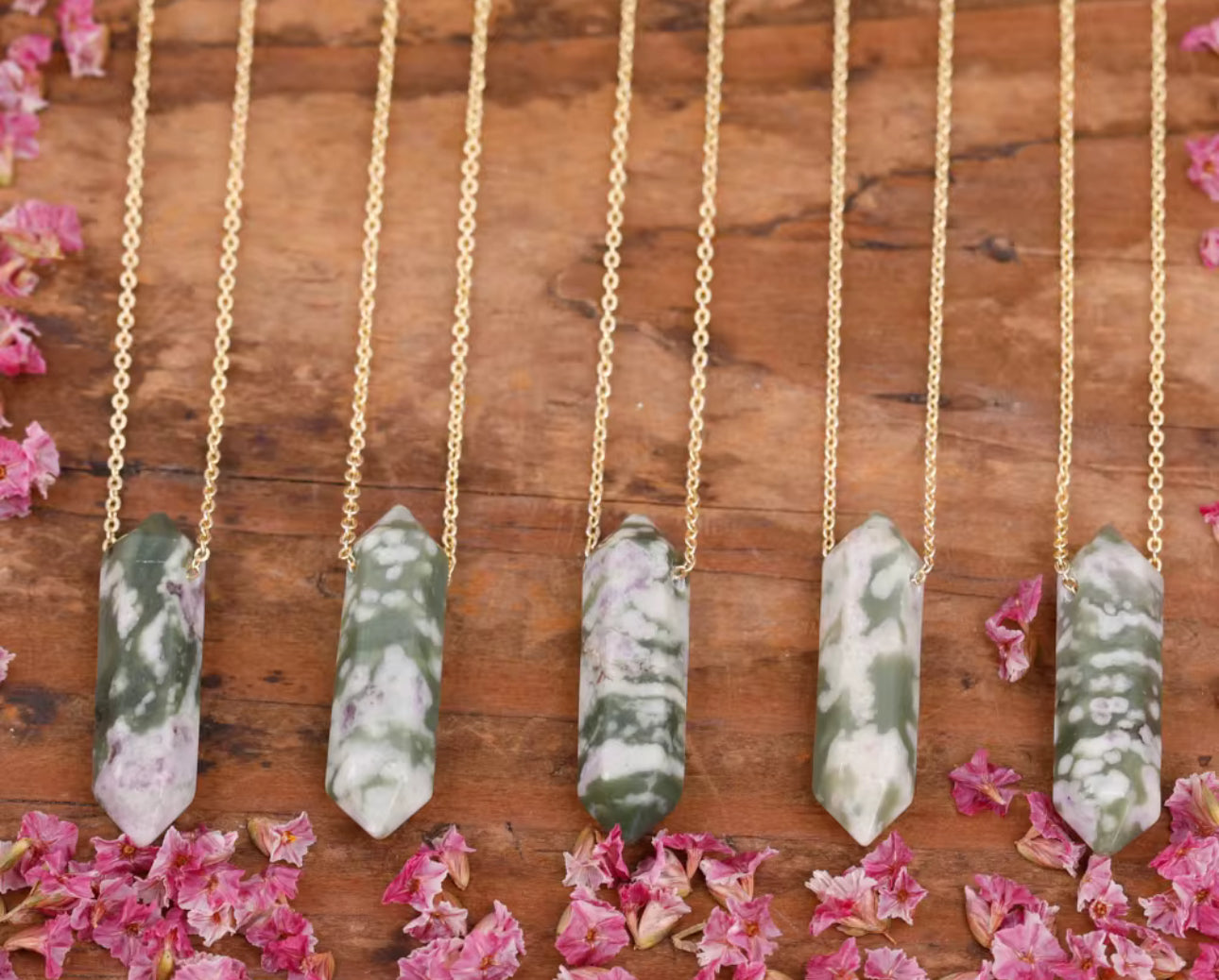 Crystal Point Necklace – Gold Chain