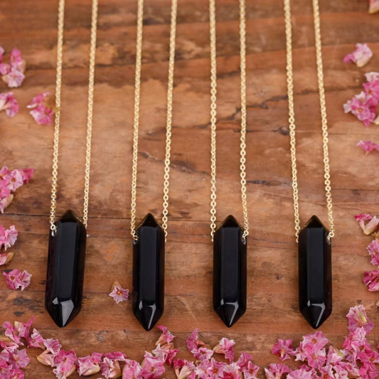 Crystal Point Necklace – Gold Chain