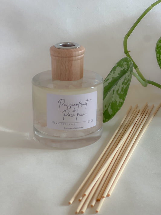 Reed Diffuser With Crystals