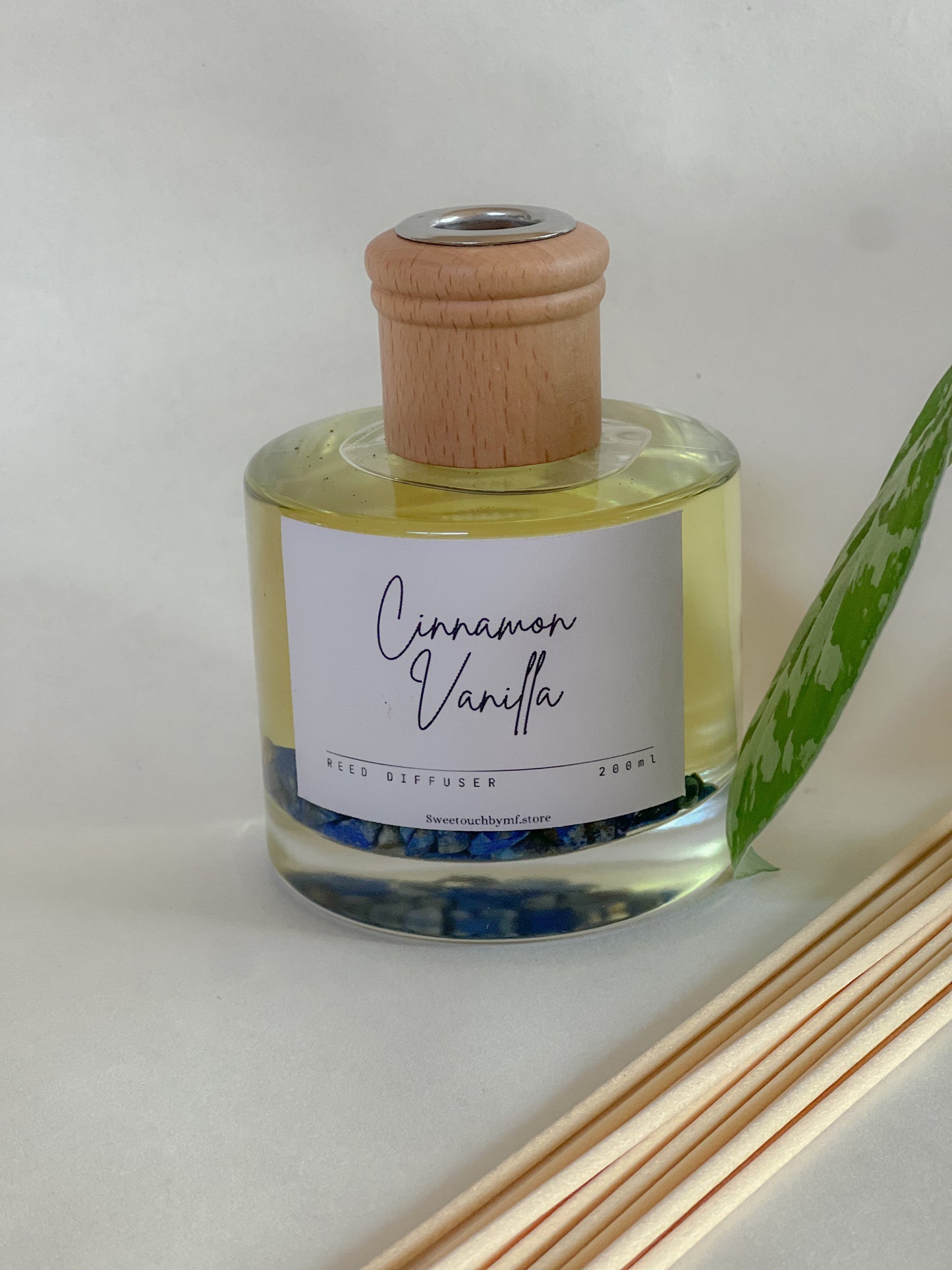 Reed Diffuser With Crystals