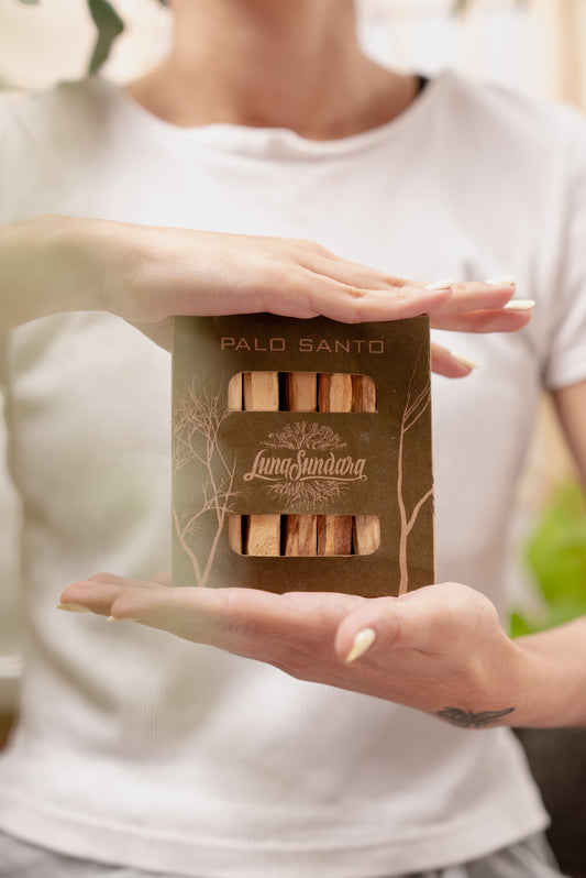Premium Peruvian Palo Santo Smudging Sticks Single Pack (8 Sticks)